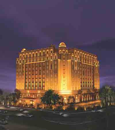 the leela place hotel in delhi